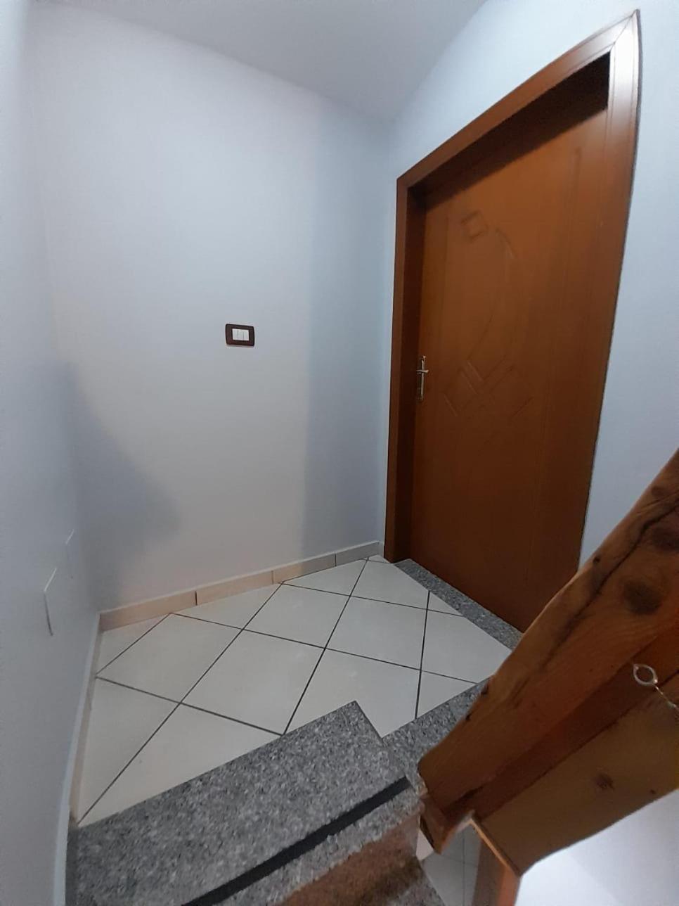 Aleksi&Eli Apartment Shkodër Стая снимка