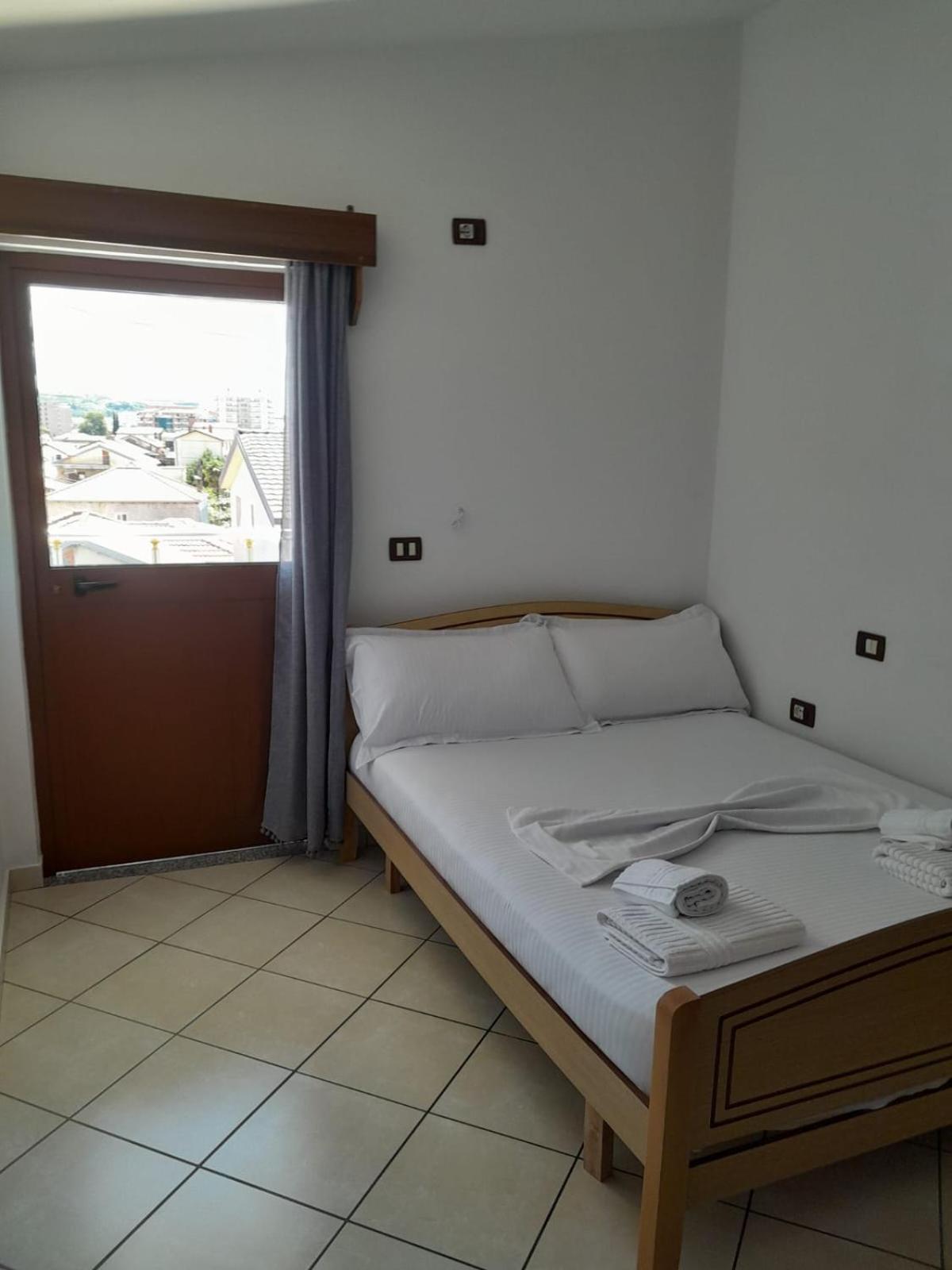 Aleksi&Eli Apartment Shkodër Екстериор снимка